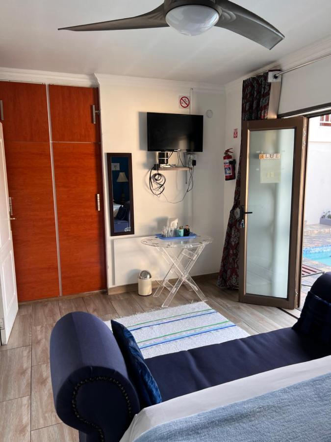 2 Op Terblanche Guesthouse Boksburg Esterno foto
