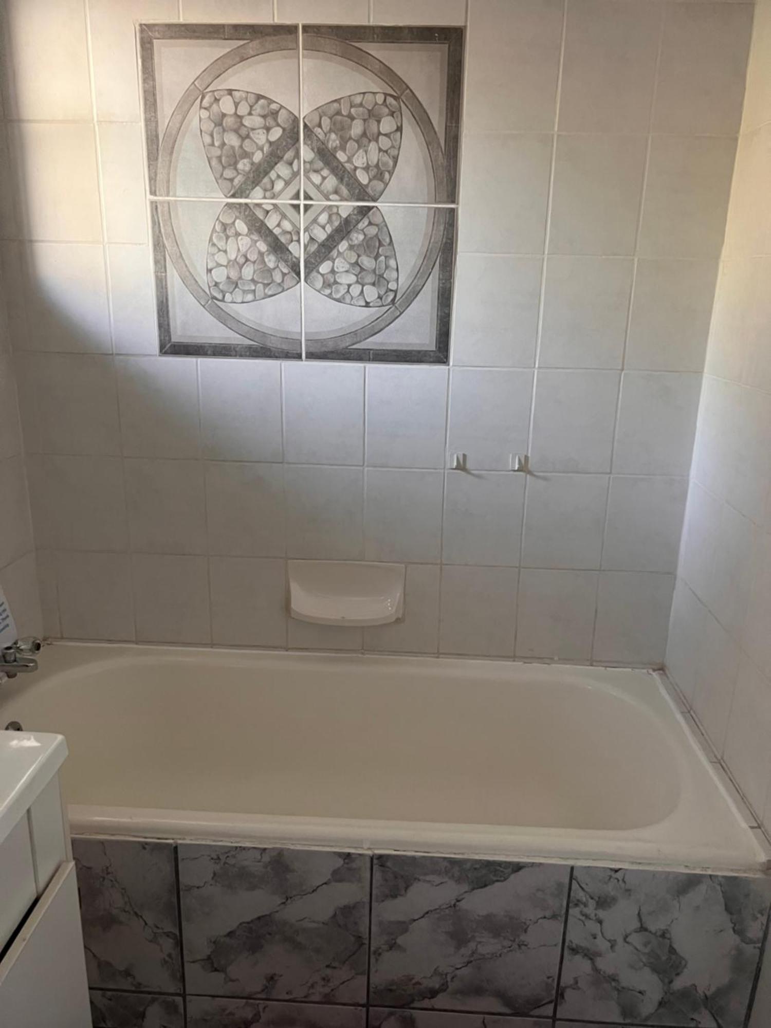 2 Op Terblanche Guesthouse Boksburg Esterno foto